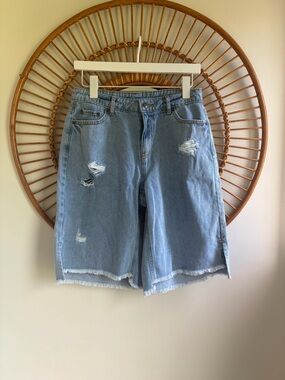 Future Collective Distressed Light Blue Denim Bermuda Shorts size 4